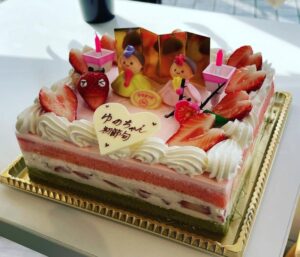 エスポアールさんのひな祭りケーキ